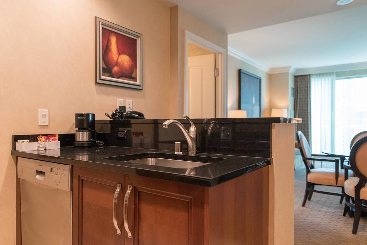 True 1Br Balcony Suite With Strip View At Mgm Signature Лас-Вегас Екстер'єр фото
